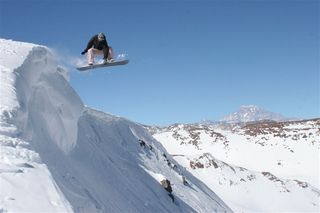 Riding Ratonera at Arpa. (photo: Ski Arpa)