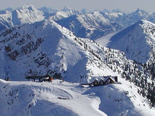 The Eagle's Eye at Kicking Horse Mountain Resort, which boasts the largest vertical drop of any resort in the Canadian Rockies at 4,133 feet. (photo: FTO/Chris Keeler/J&E Productions)