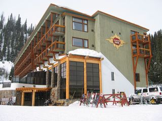 Sunshine Inn (photo: Sunshine Village)