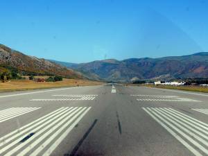 The runway at Colorado's Aspen/Pitkin County airport.