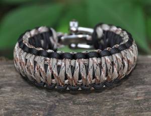 (photo: Survival Straps) (photo: Survival Straps)