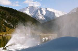 Snowmaking guns are hard at work at Loveland preparing for a Friday opening. (photo: Loveland Ski Area) Snowmaking guns are hard at work at Loveland preparing for a Friday opening. (photo: Loveland Ski Area)