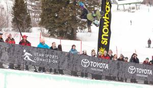 Kelly Clark, of W. Dover, Vt., airs in Snowbasin's halfpipe during Saturday's Women's Winter Dew Tour Snowboard Superpipe finals in Huntsville, Utah. (photo: Alli Sports) Kelly Clark, of W. Dover, Vt., airs in Snowbasin's halfpipe during Saturday's Women's Winter Dew Tour Snowboard Superpipe finals in Huntsville, Utah. (photo: Alli Sports)