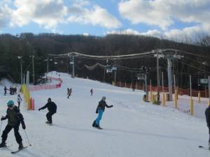 Mountain Creek finally opened for the season with the help of snowmaking on Dec. 26, 2011. (photo: Mountain Creek Resort)