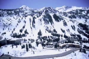 Resorts in Utah, such as Snowbird Ski & Summer Resort pictured here, experienced their third best ski season in history last winter. (file photo: Snowbird Ski & Summer Resort)