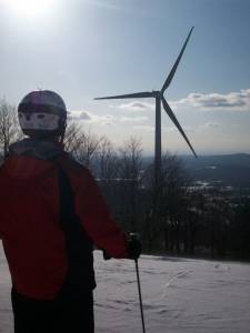 The wind turbine at Jiminy Peak ski resort in Massachusetts (photo: Jiminy Peak Mountain Resort) The wind turbine at Jiminy Peak ski resort in Massachusetts (photo: Jiminy Peak Mountain Resort)
