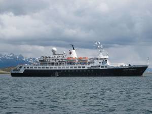 The M/V Clipper Adventurer, outside of Ushuaia, Argentina (photo: Ankara)