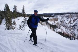 Skiing along the Grand Canyon of the Yellowstone (photo: FTO/Alan Wechsler)