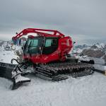 A Kassbohrer Pisten Bully snow groomer (file photo: GOC53)