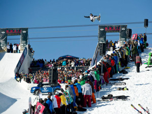 Swiss rider Iouri Podladtchikov competes at the Burton European Open in Laax, Switzerland. (file photo: BEO)