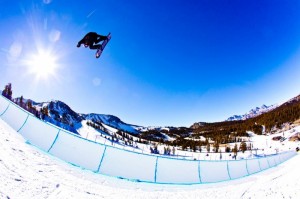 Snowboarder Shaun White practiced in Mammoth's halfpipe today ahead of Olympic qualifiers scheduled for the California resort later this week. (photo: Mammoth Mountain)