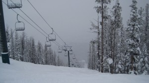 The uncrowded slopes on Discovery's north side (photo: flyover)