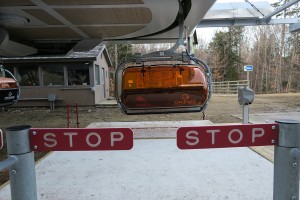 Unseasonably warm East Coast weather meant the Quantum Four orange-tinted bubble high-speed chair lift sat idle at Okemo Mountain Resort in central Vermont on December 12, the day it was supposed to make its public debut. (photo: FTO/Martin Griff)