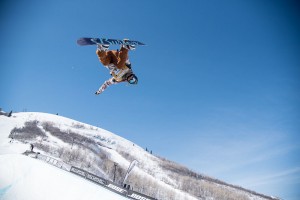 Chloe Kim; U.S. Snowboarding Grand Prix 2016; Park City Mountain Resort, Utah; February 1-6, 2016 (photo: Tyler Tate/Tyler Tate Images)