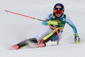 Mikaela Shiffrin charges en route to her 18th career World Cup victory Monday in Crans-Montana. (photo: Getty Images/AFP-Fabrice Coffrini)