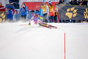 Shiffrin races to a win in Levi earlier this season. (photo: Getty Images/Agence Zoom-Christophe Pallot)