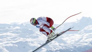 Beat Feuz flies to downhill gold in St. Moritz. (photo: FIS/Agence Zoom)