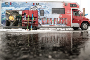 Glen Plake's Down Home Tour returns to small ski areas across the US in 2018-19. (photo: Elan Skis)