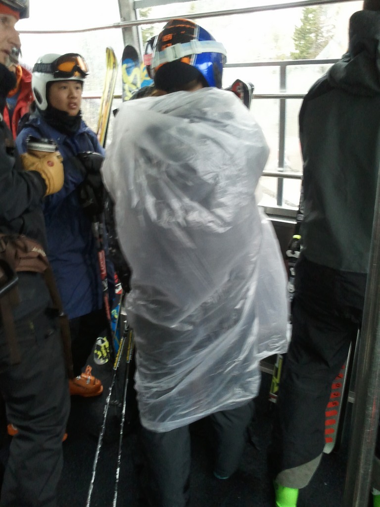 01 snowbird inside tram 110619.jpg