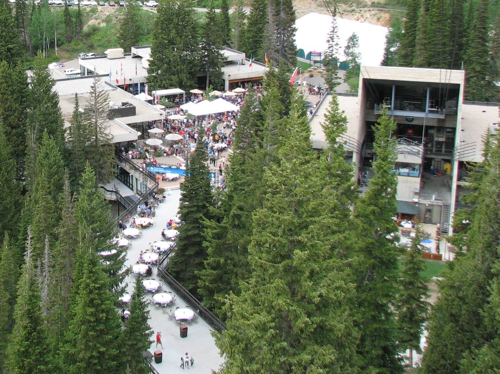 03_snowbird_tramplaza_110704.jpg