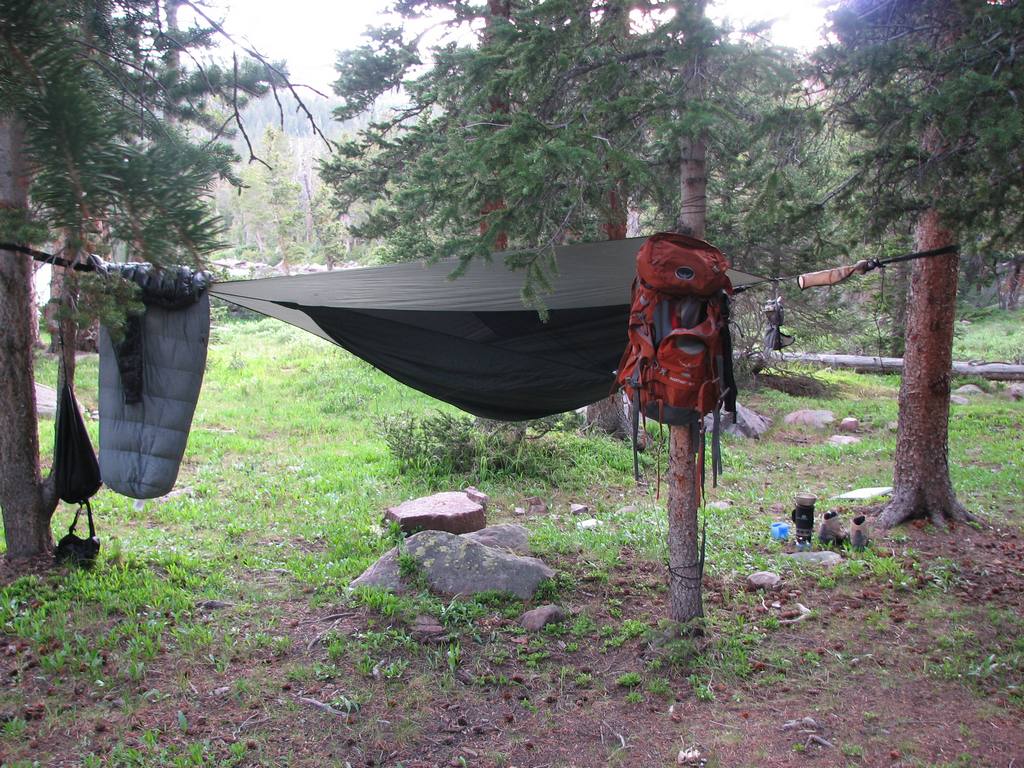 07 uintas bear lk camp hammock 100717.jpg