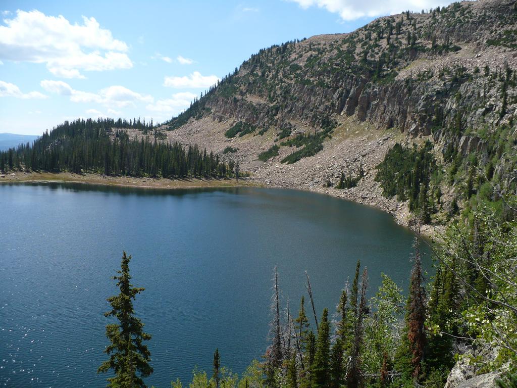 11 uintas big elk lake 090907.jpg