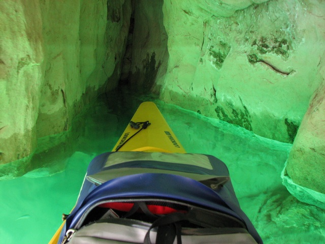 12 flaming gorge kayaking horseshoe canyon cave 080719.jpg