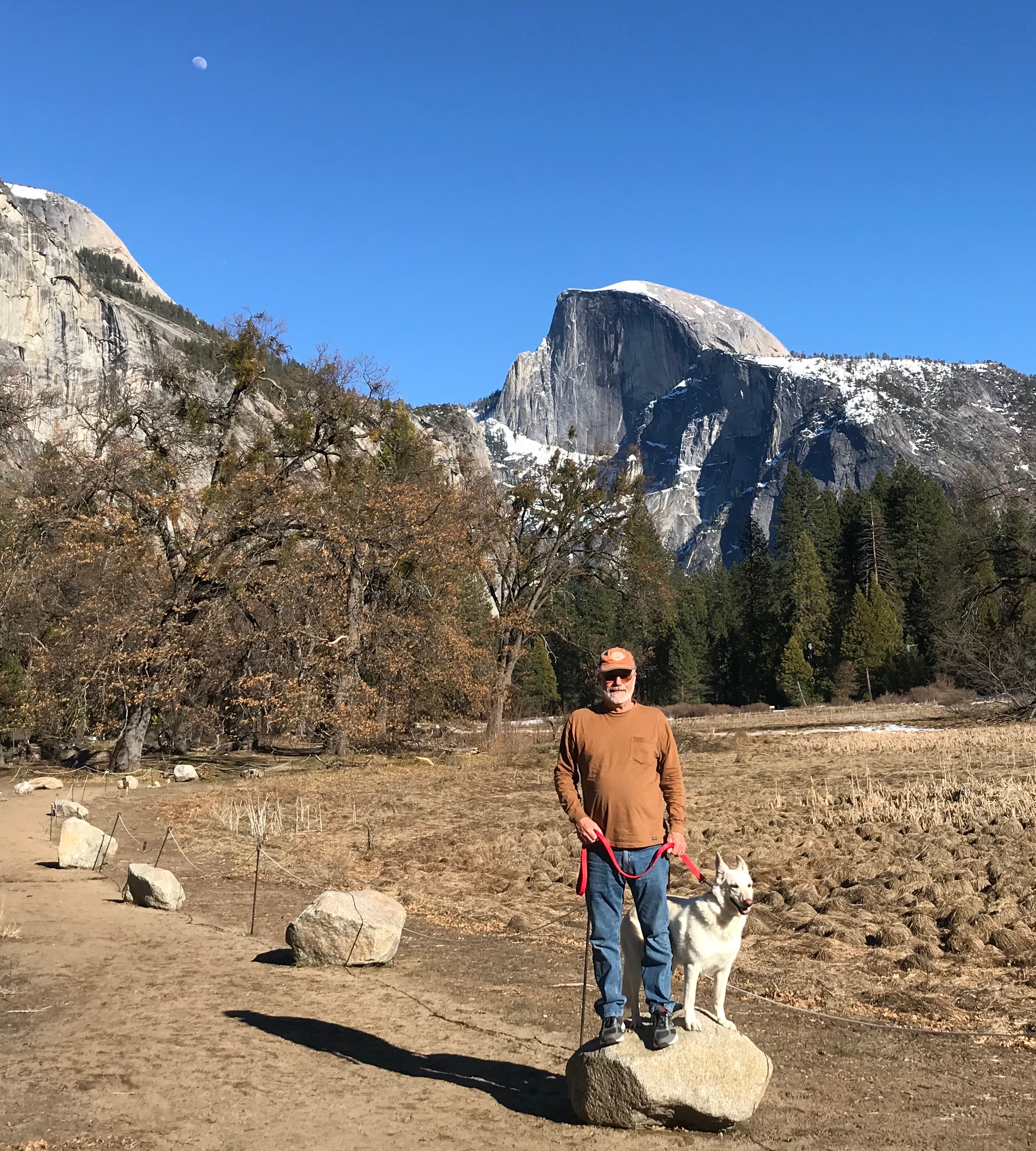 1264MoonTonyLecheHalfDome.JPG
