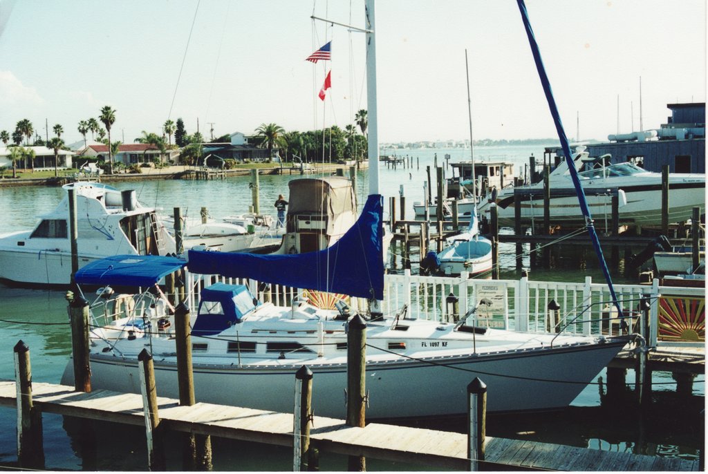 150 Drive South - Sea Critters Cafe - Pass-A-Grille, FL.jpg