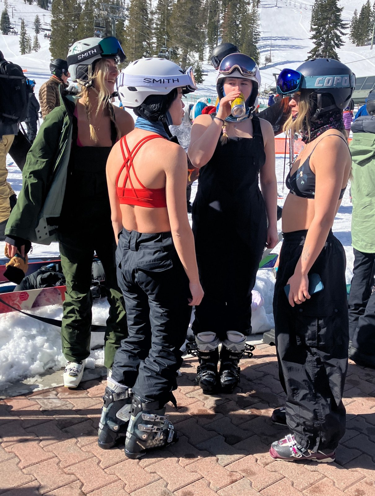 8513FourGirls.JPG