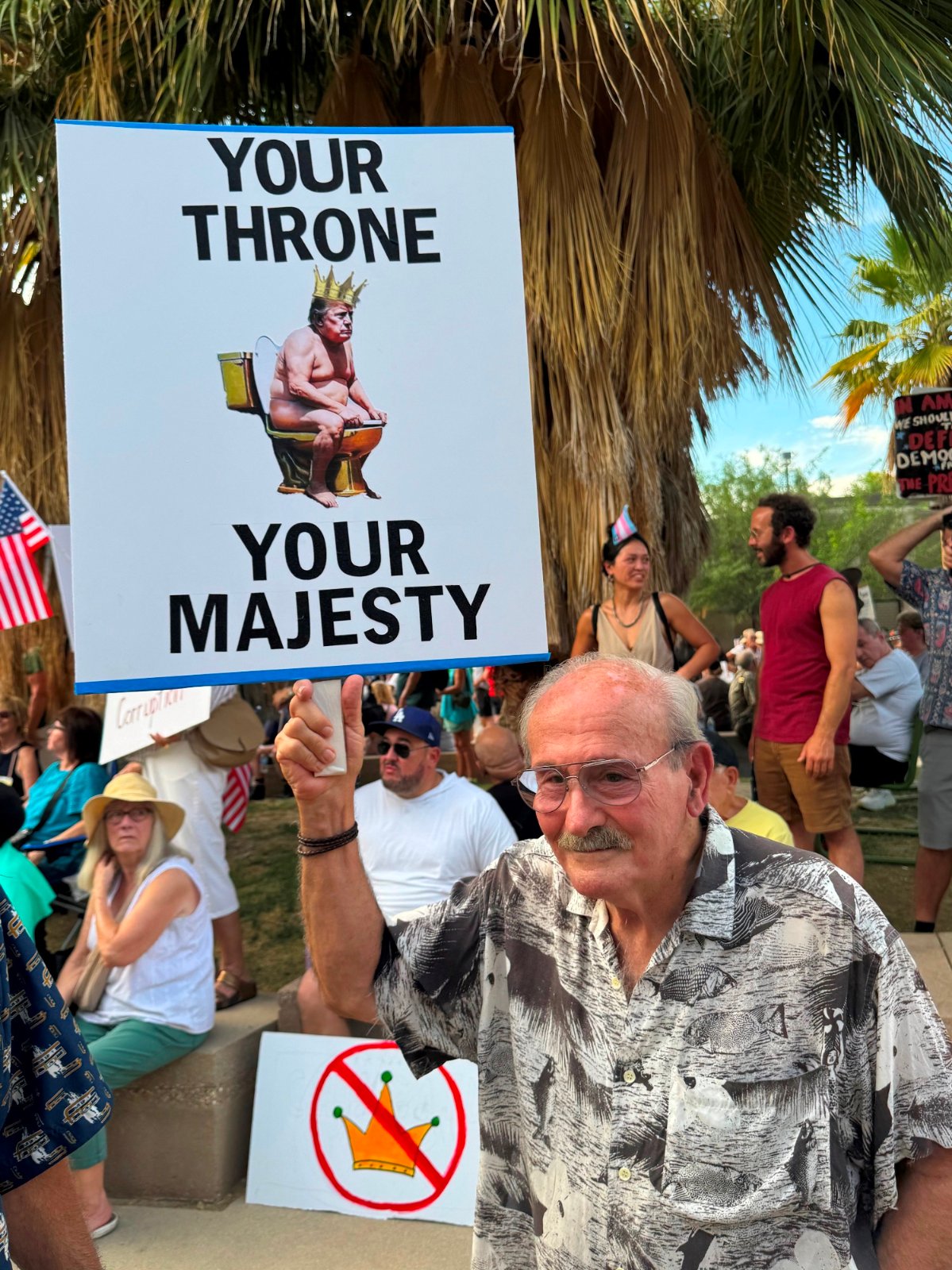 No Kings 0925-Donald's throne.jpg