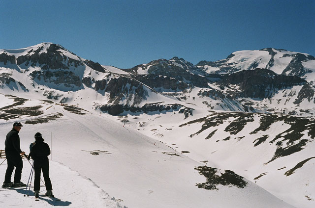 valle_del_inca and beyond.JPG