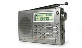 The Eton E100 world band receiver