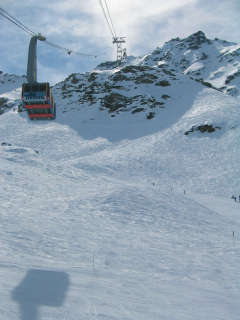 The Cime Caron tram at Val Thorens.