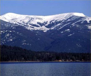 Schweitzer rises above Lake Pend Oreille (photo Schweitzer Mountain Resort)