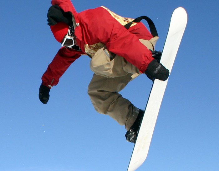 Five Tips for Buying an Eco-Friendly Snowboard