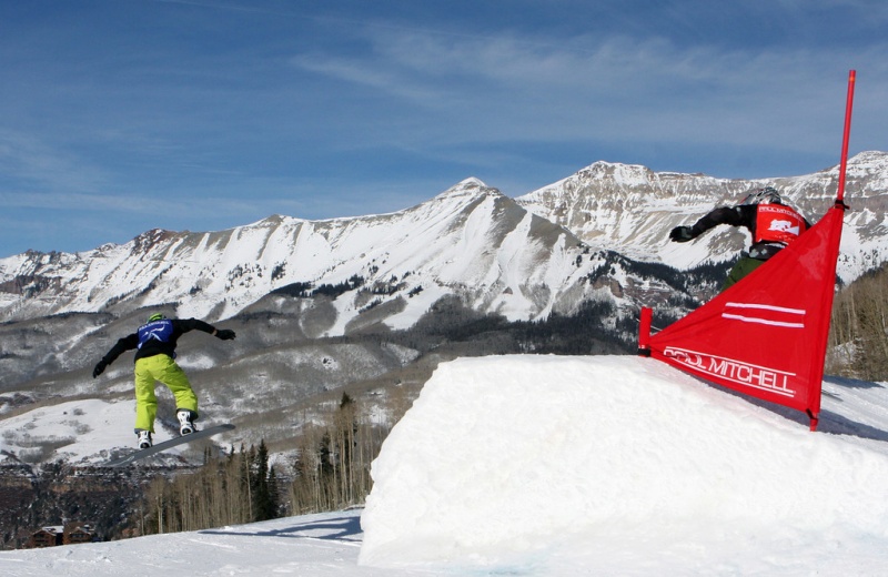 Scenes like this World Cup Snowboardcross in Telluride are now a thing of the past, following the Colorado ski resort's decision to abandon the annual December stop on the circuit. (file photo: FIS/Oliver Kraus)