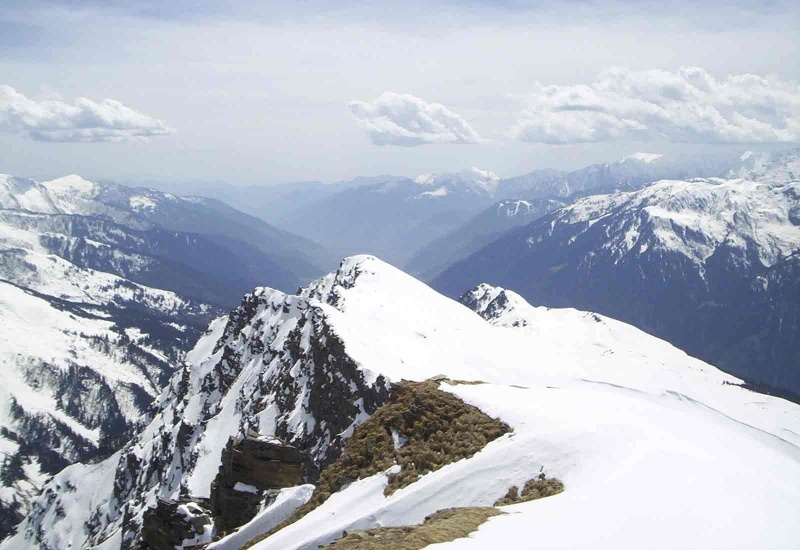 Massive New Himalayan Ski Resort Gets Green Light
