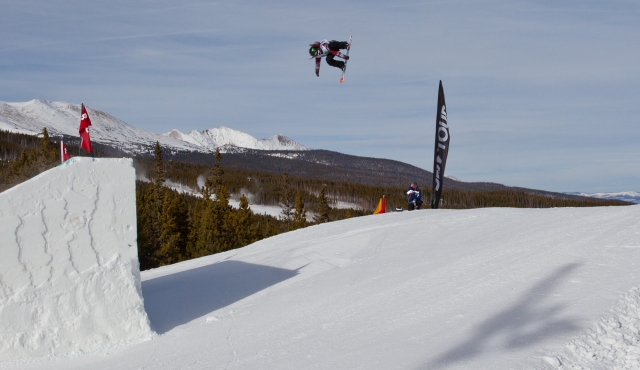 Jamie Anderson, of South Lake Tahoe, Calif., wins the Dew Tour women's slopestyle (photo: Alli Sports)