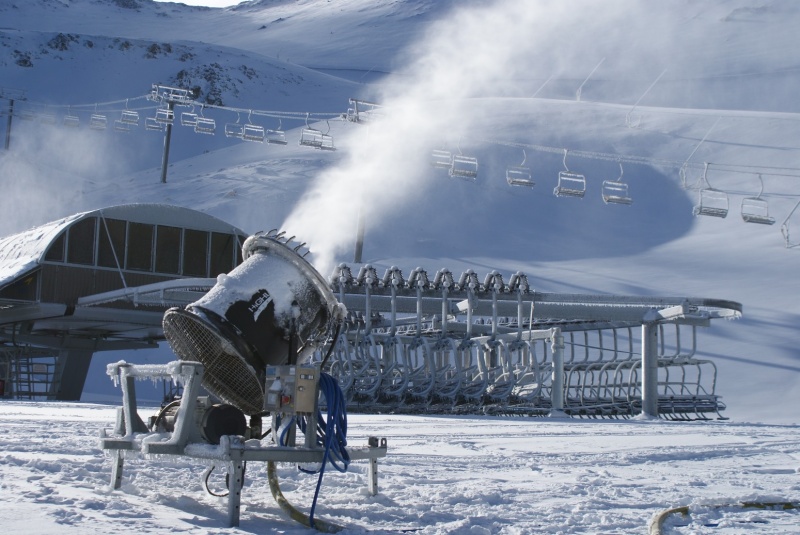 Snow Guns Blaze in New Zealand Ahead of Ski Season