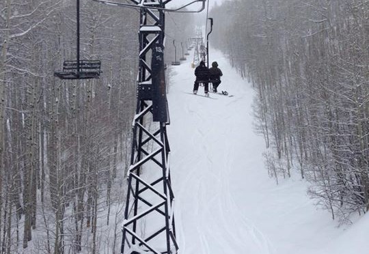 A center pole chairlift at Sunlight (file photo: Sunlight Mountain Resort)