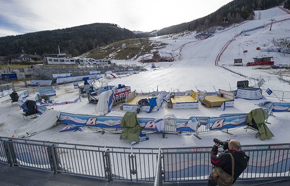 Weather Delays Vonn’s Attempt at Win Record