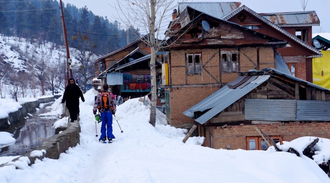 Tom slides through the quiet village of Tangmarg. (photo: FTO/Matt Clark)