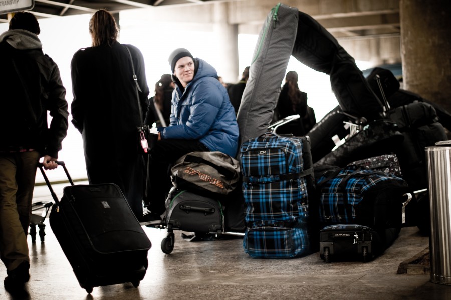 Ski and Snowboard Baggage Fees on Airlines Worldwide First Tracks