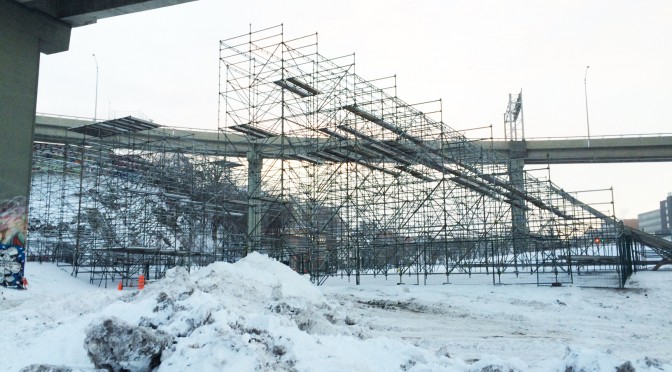 Construction is already underway in Quebec City to build the Big Air ramp for Snow Jamboree 2016. (photo: Gestev)