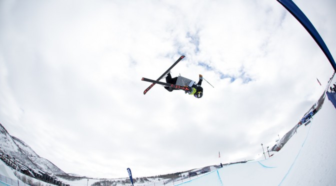 Canadian freeskier Mike Riddle competes in the halpipe qualifiers this week, part of the 2016 U.S. Visa Freeskiing Grand Prix at Park City, Utah. (photo: U.S. Freeskiing)