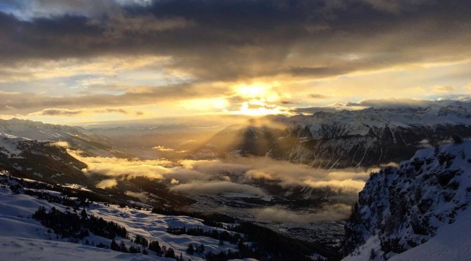 Powder Turns Replace Crans-Montana Downhill