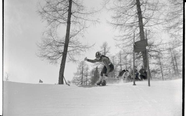 Lawrence skis in the 1952 Olympics. (photo Getty Images-Bettmann via USSA)