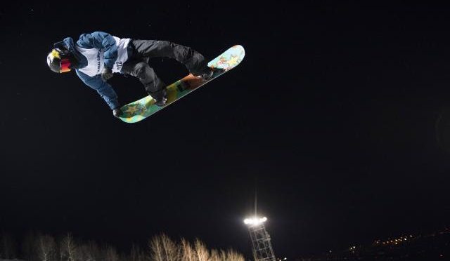 Matt Ladley rides to silver. (photo: Getty Images-Daniel Petty via US Snowboarding)